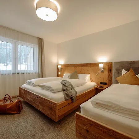 Wiederkehr * Flachau